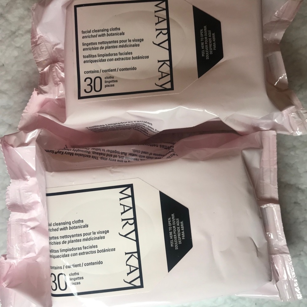 Mary Kay Facial Cleansing Cloths bundle of 2 new